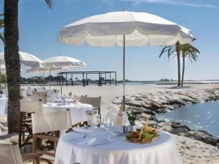 Holiday Inn Nice - Saint Laurent Du Var, an IHG Hotel Hotel in Nice