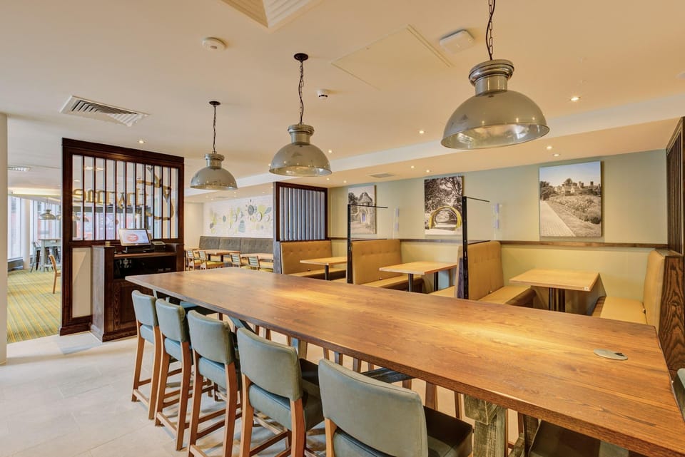Premier Inn Haywards Heath Hotel in Mid Sussex District