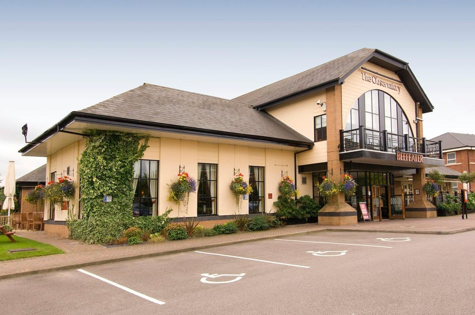 Premier Inn Leicester - Braunstone Hotel in Leicester