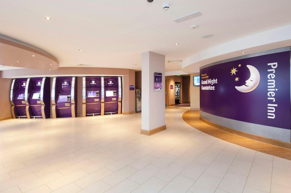 Premier Inn Heathrow Airport Terminal 5 Hotel in London Borough of Hillingdon