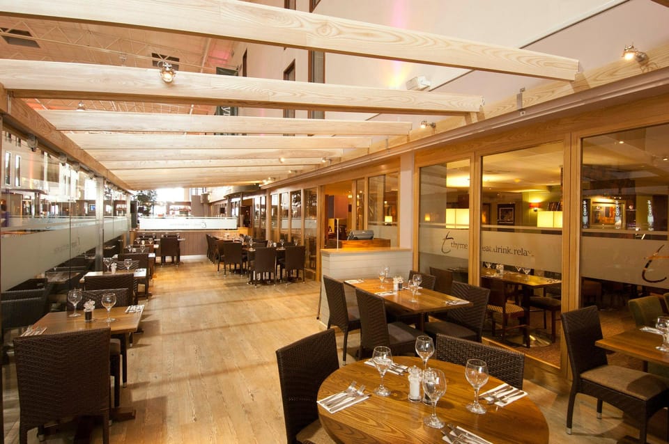 Premier Inn London Heathrow Airport T2 & T3 - Bath Road Hotel in London Borough of Hounslow