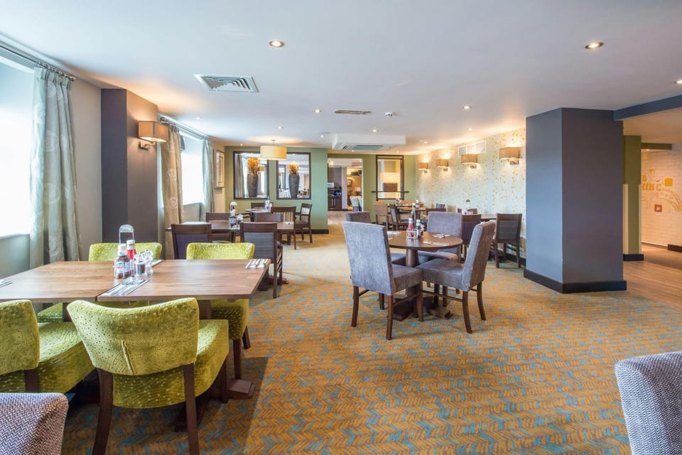 Premier Inn London Kingston Upon Thames Hotel in Kingston upon Thames