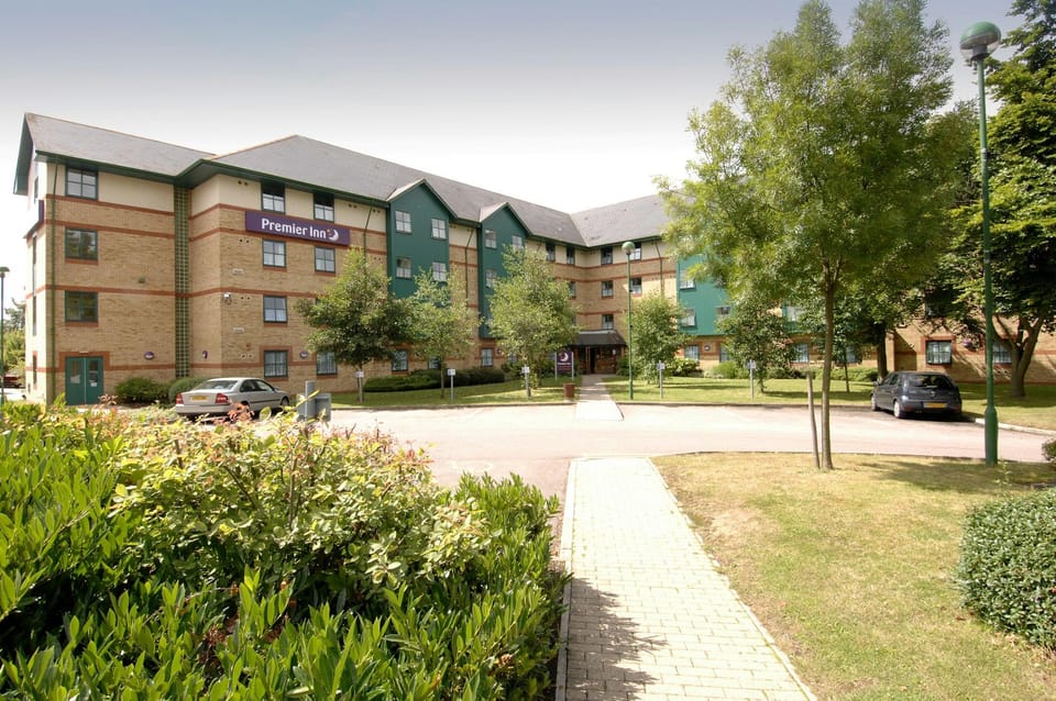 Premier Inn Luton - Airport Hotel in Luton