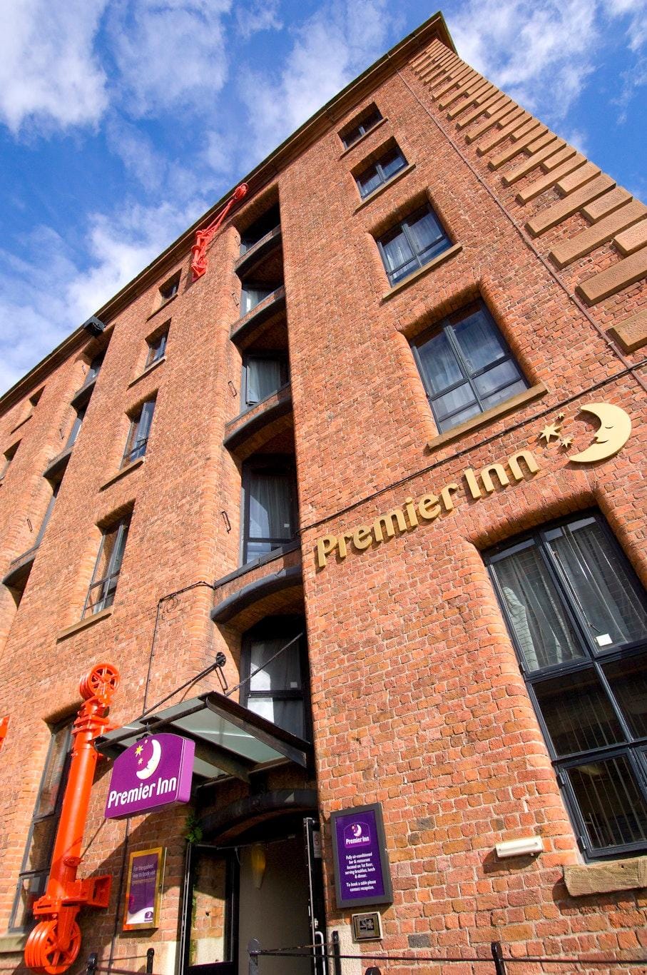 Premier Inn Liverpool City - Albert Dock Hotel in Liverpool