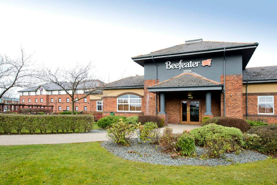 Premier Inn Livingston - M8 Jct3 Hotel in Livingston