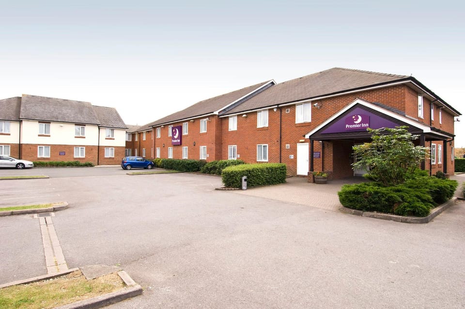 Premier Inn Swindon North Hotel in Cotswold District