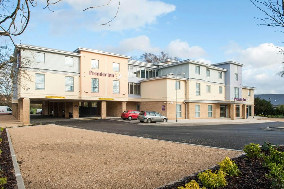 Premier Inn Witney Hotel in West Oxfordshire District