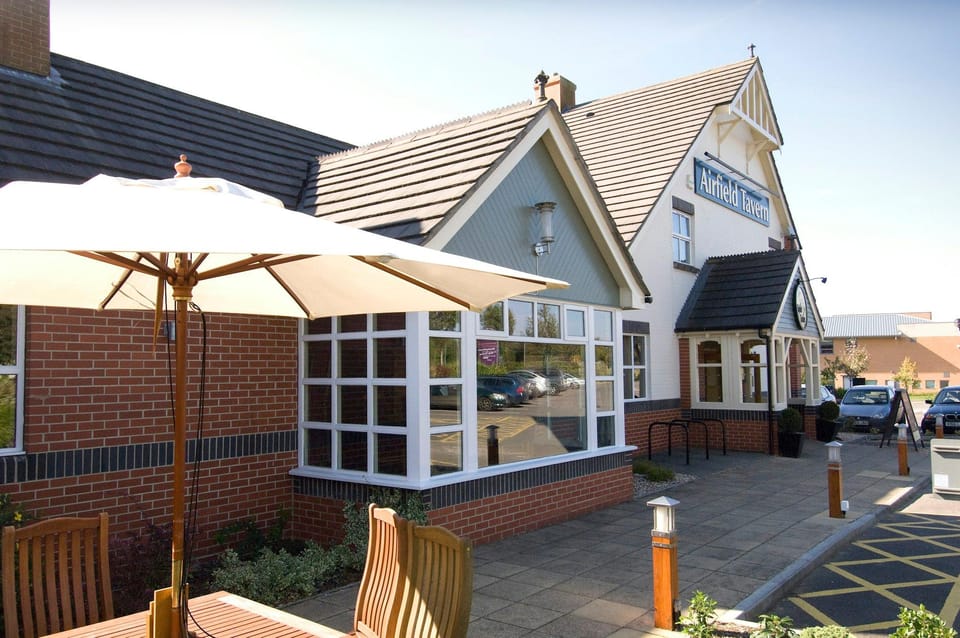 Premier Inn Yeovil Airfield Hotel in Yeovil