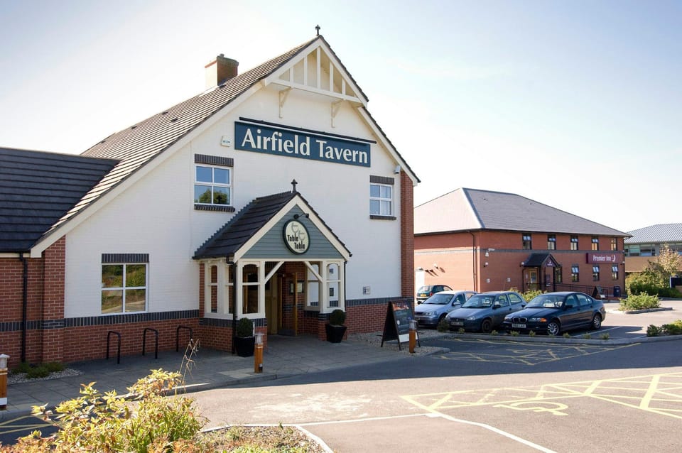 Premier Inn Yeovil Airfield Hotel in Yeovil