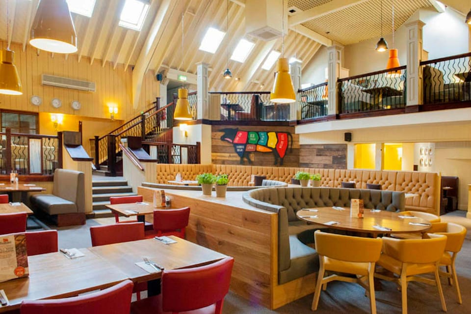 Premier Inn Milton Keynes Central - Xscape Hotel in Milton Keynes