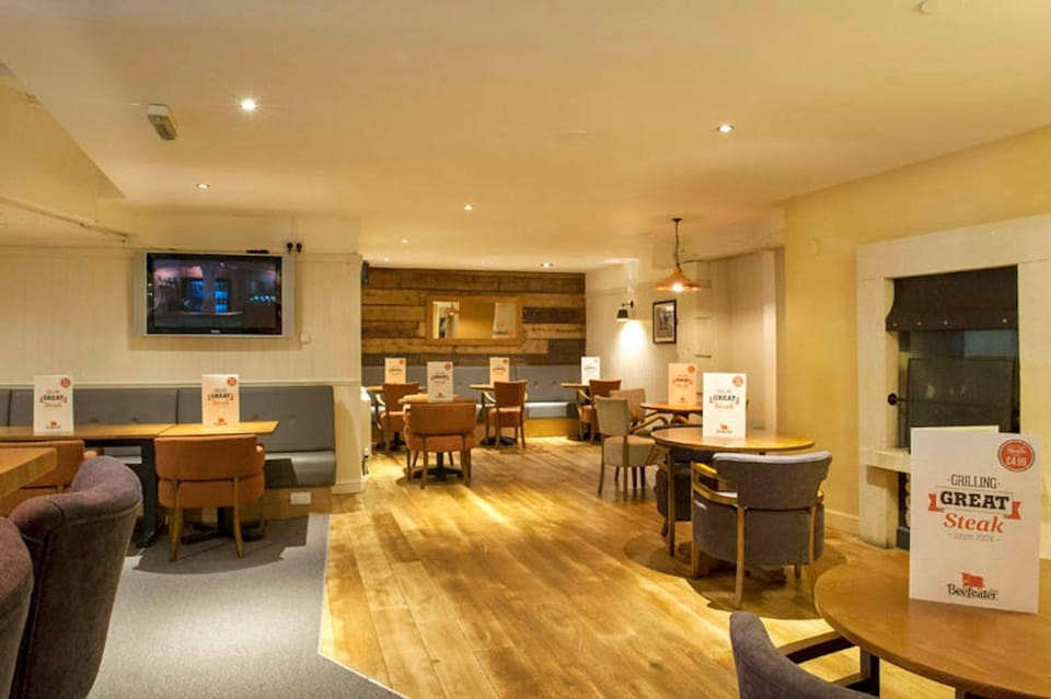 Premier Inn Milton Keynes Central - Xscape Hotel in Milton Keynes