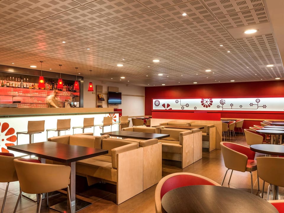Bar/lounge