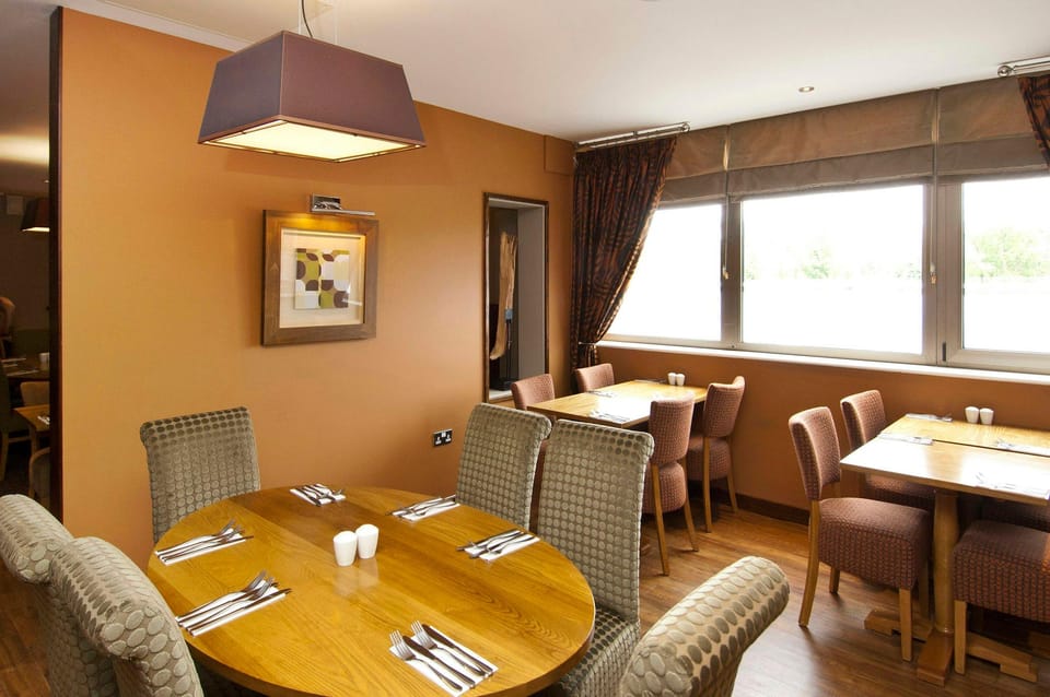 Premier Inn London Hanger Lane Hotel in London Borough of Ealing