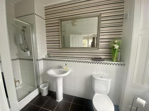 Lomond Guest House Hotel in Scotland
