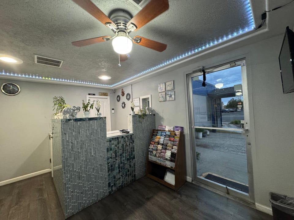 Budget Inn Ontario Motel in Ontario