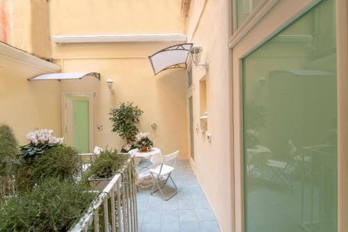NapulitanDream Hotel in Naples