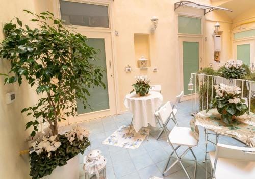 NapulitanDream Hotel in Naples