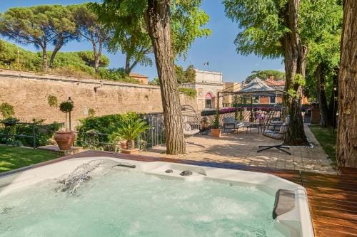 Domus Luxury Gianicolo Hotel in Rome