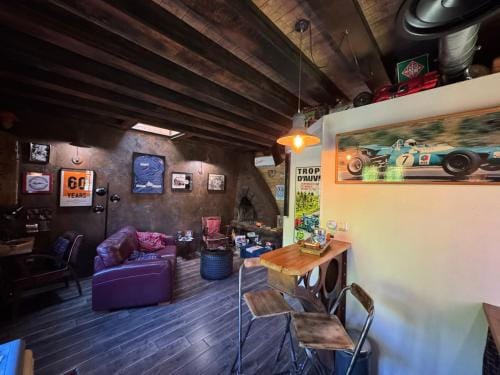 Classic Driver Home 1 Hotel in Auvergne-Rhône-Alpes