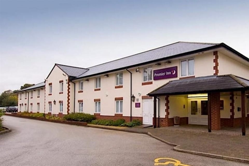 Premier Inn Northwich - Sandiway Hotel in England