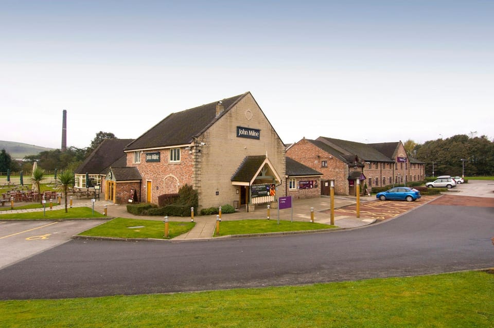 Premier Inn Rochdale Hotel in Oldham District