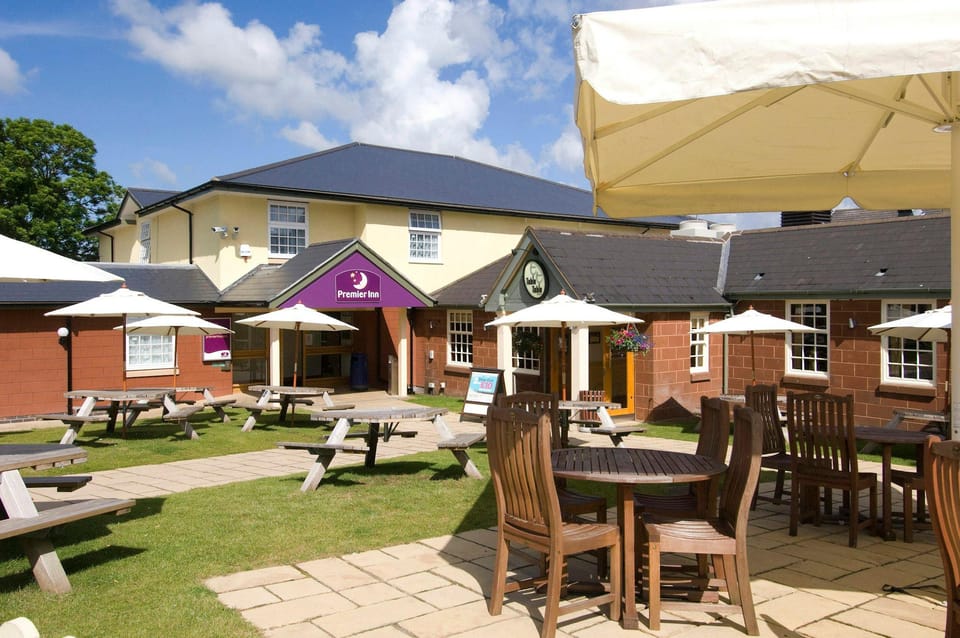 Premier Inn Shrewsbury North - Harmer Hill Hotel in Wales