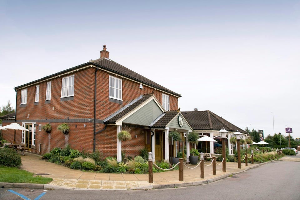 Premier Inn Norwich West - Showground/A47 Hotel in Costessey
