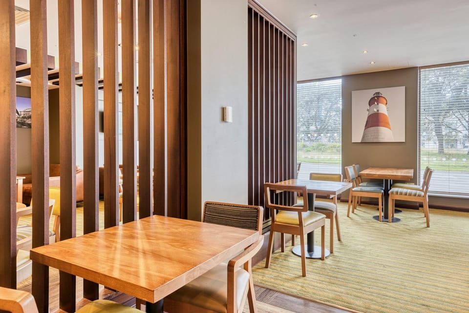 Premier Inn Plymouth City Centre - Derry's Cross Hotel in Plymouth