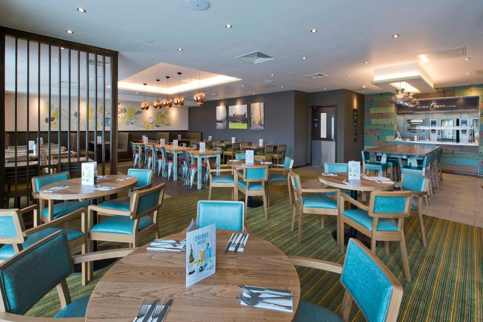 Premier Inn Slough West - Slough Trading Estate Hotel in Slough