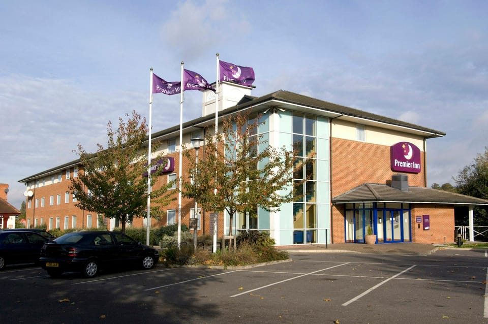 Premier Inn Reading - Caversham Bridge Hotel in Reading