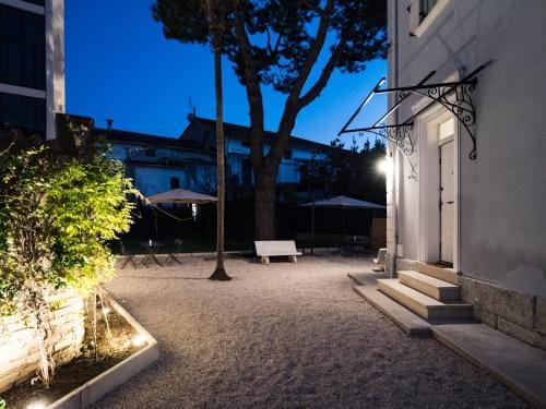 B&B VILLA TOZZA Hotel in Senigallia