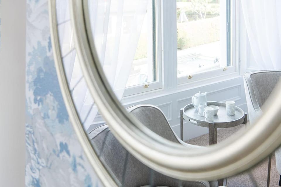 The Merryburn - Rooms and Courtyard Studios Hotel in Scotland