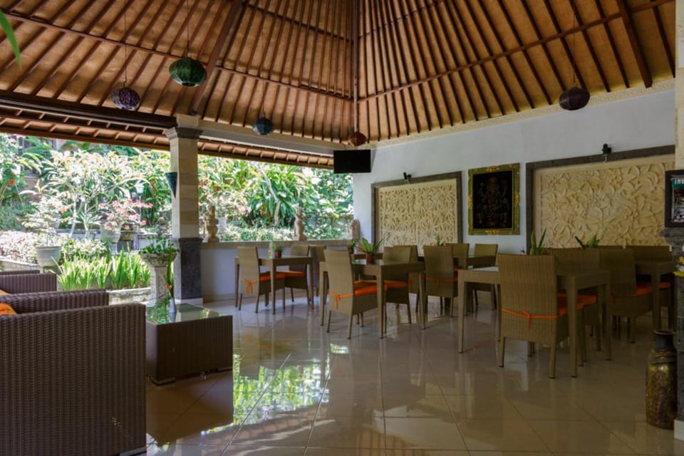 White House Bed and Breakfast in Ubud