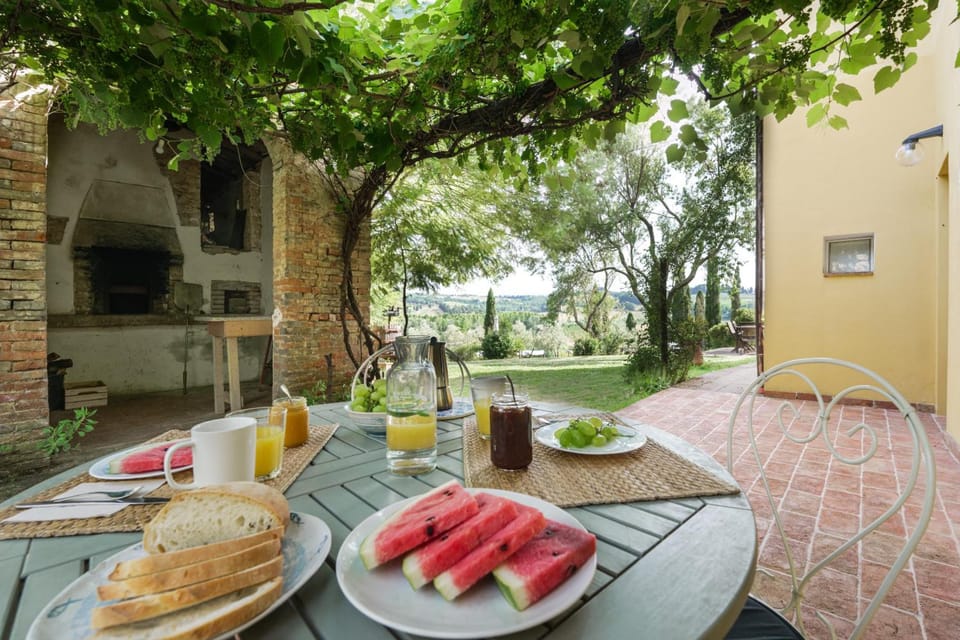 Agriturismo La Ca'Solare Hotel in Tuscany