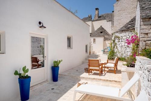 Trulli Lithos Suite Hotel in Province of Taranto