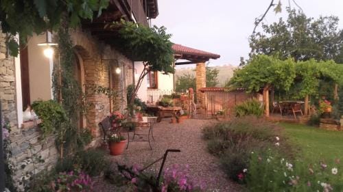 Magiche Langhe Hotel in Liguria