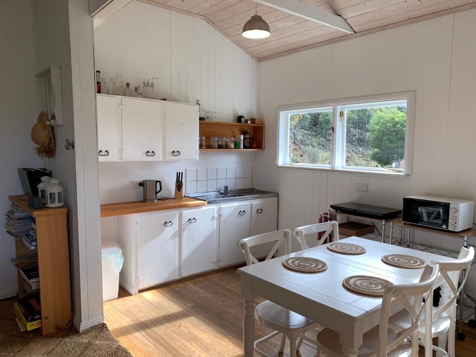 Sassafras Springs Cottages Hotel in Tasmania