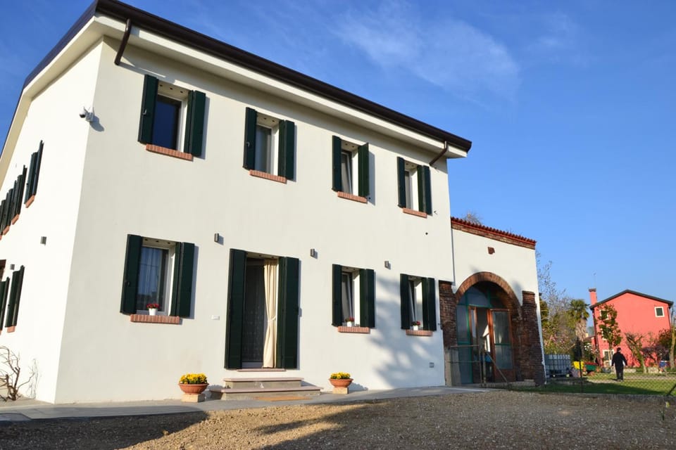 Co.Me 563 Hotel in Dolo