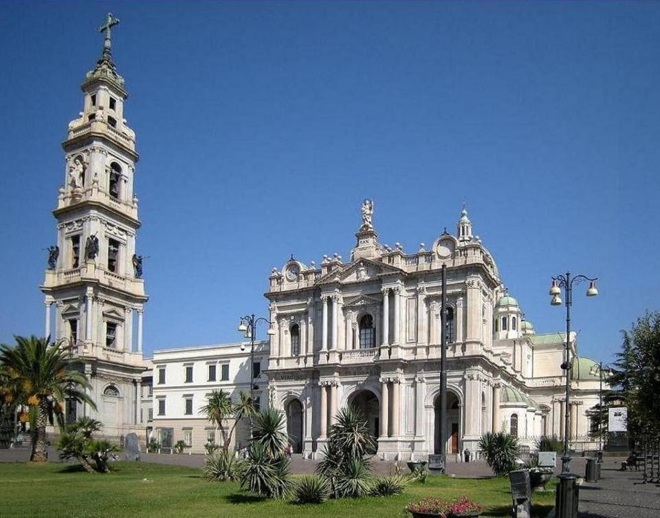 B&B Enjoy Pompeii Ruins and Church Hotel in Pompeii