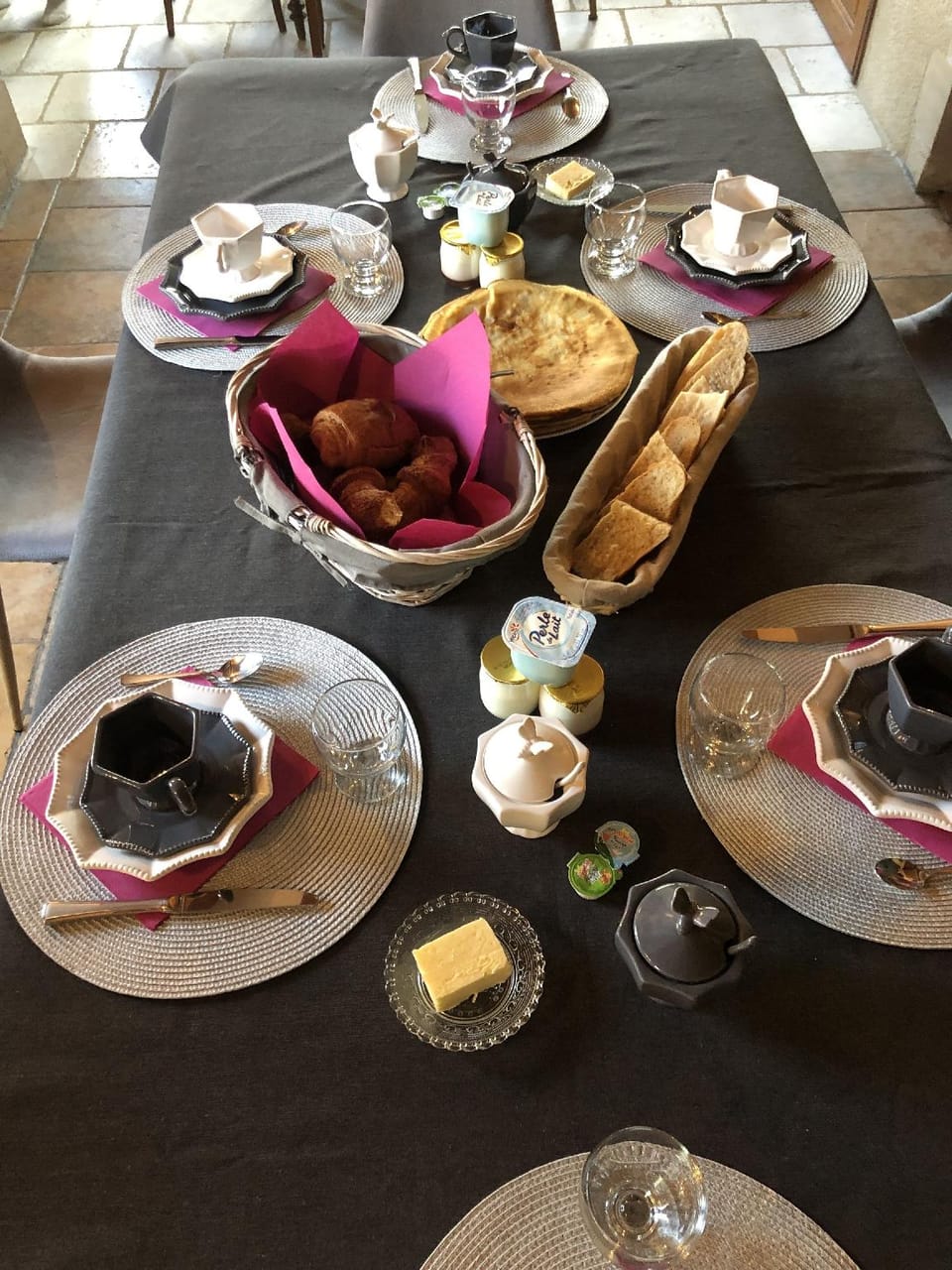 Le Prieure des Fontaines Hotel in Normandy