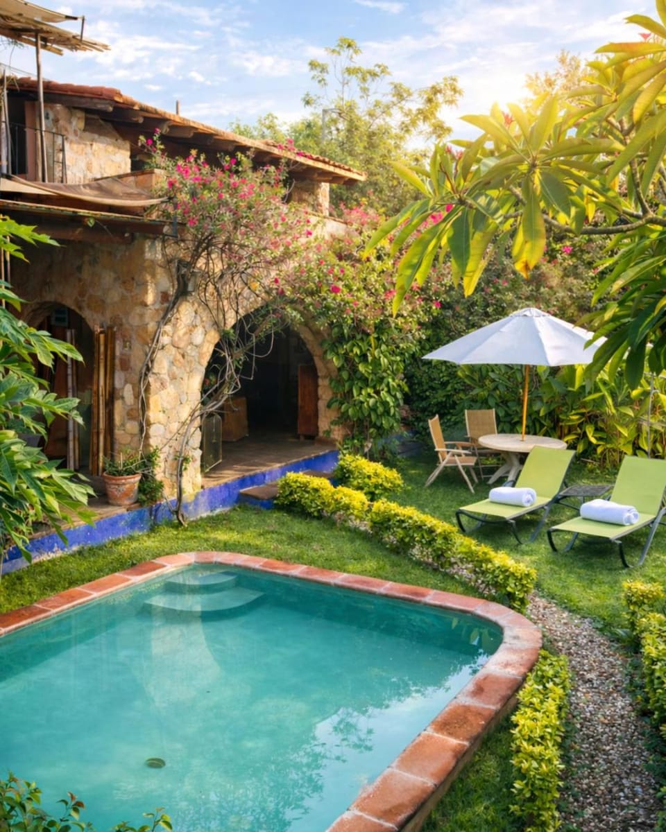 La Casa del Guamuchil Hotel in Tequesquitengo