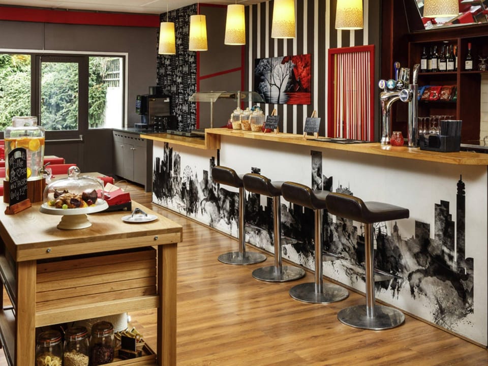 Bar/lounge