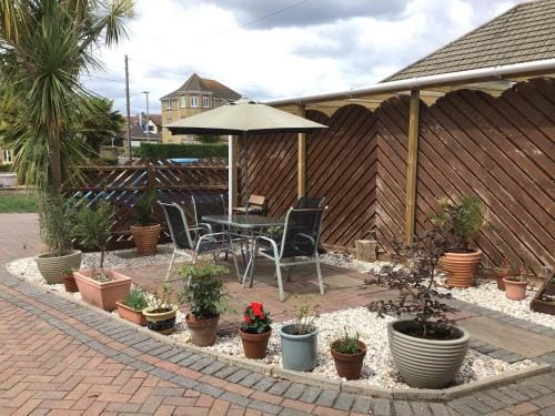 Coast 77 B&B Hotel in Poole