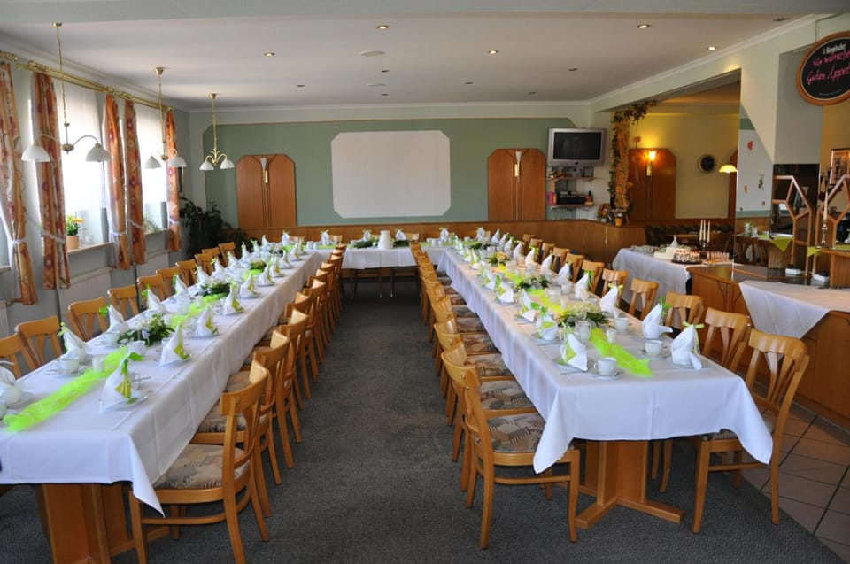 Banquet hall