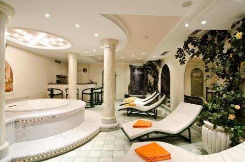 Hotel Garni Astoria Hotel in Ischgl