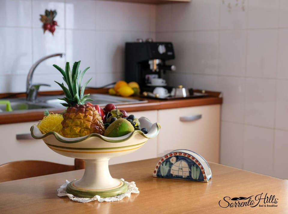 Sorrento Hills Hotel in Priora