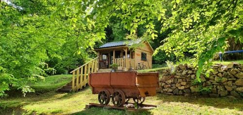 The Miners Log Cabin Lodge in Wales