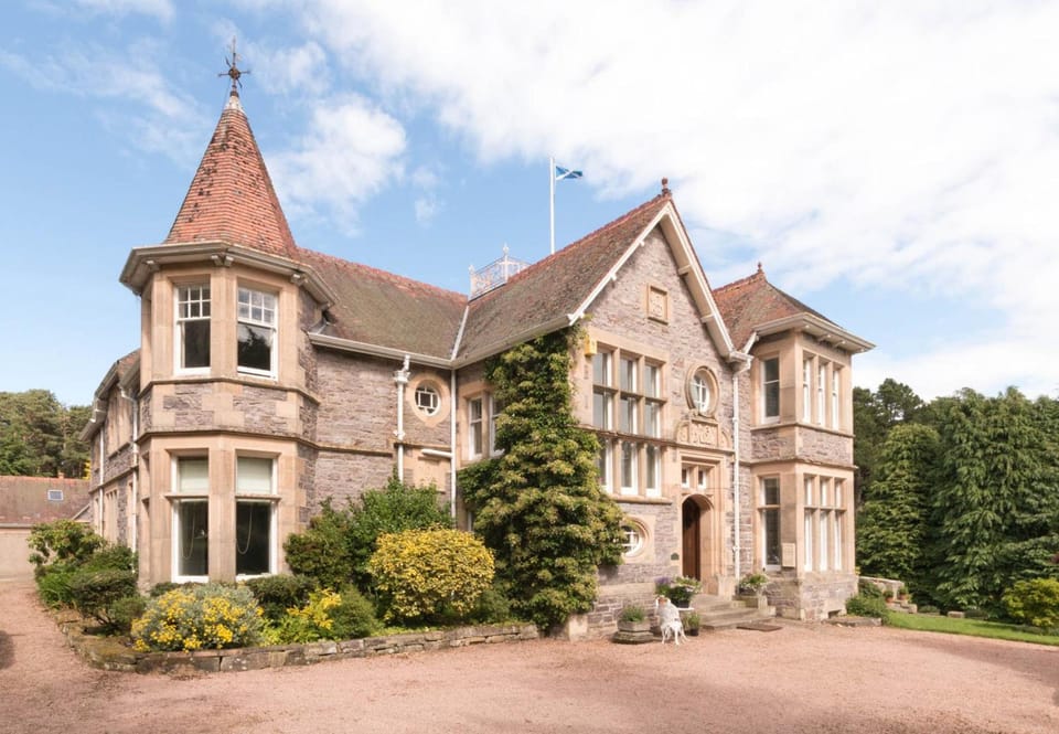 Firlands Lodge Lodge in Scotland