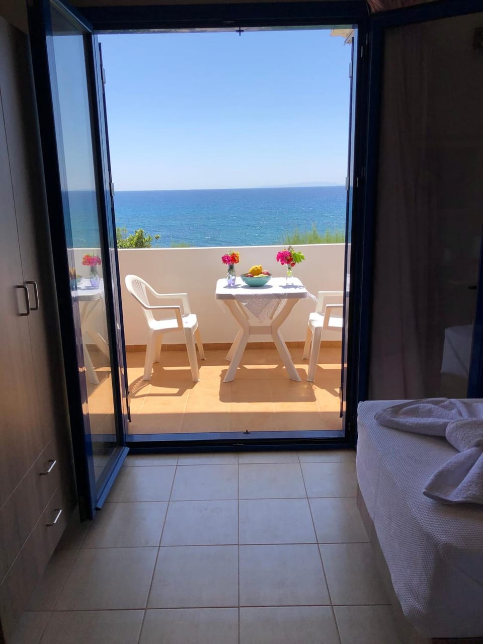 Taverna Akrogiali Hotel in Crete