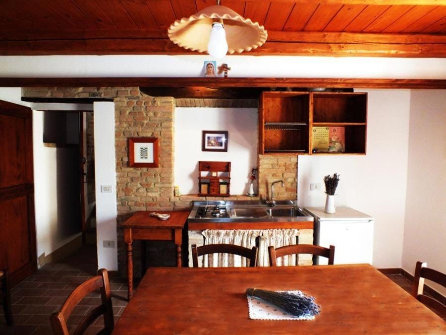 Agriturismo La Casa della Lavanda - Il Casale Hotel in Marche